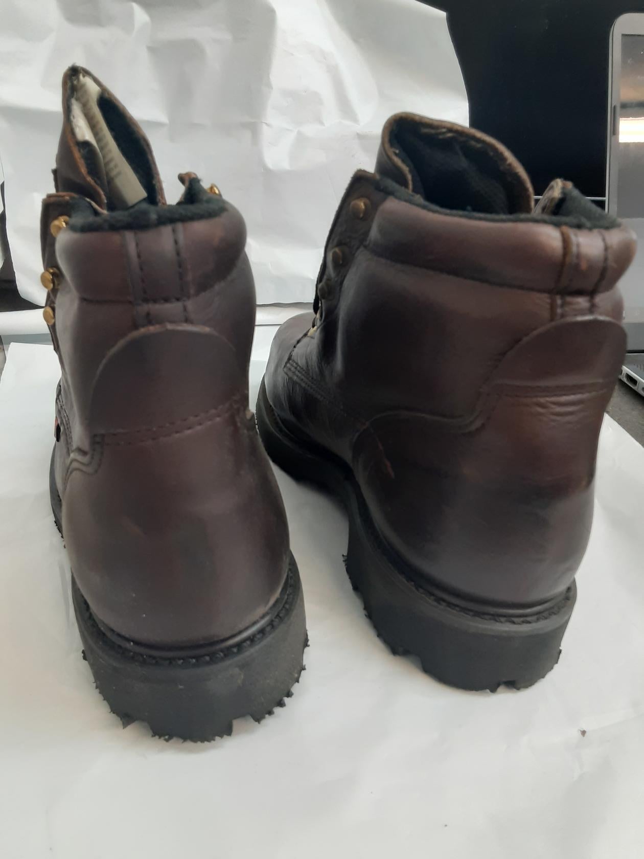 88156 Work One Men's 6" Steel Toe Work Boots,Brown,4.5 D (USED)