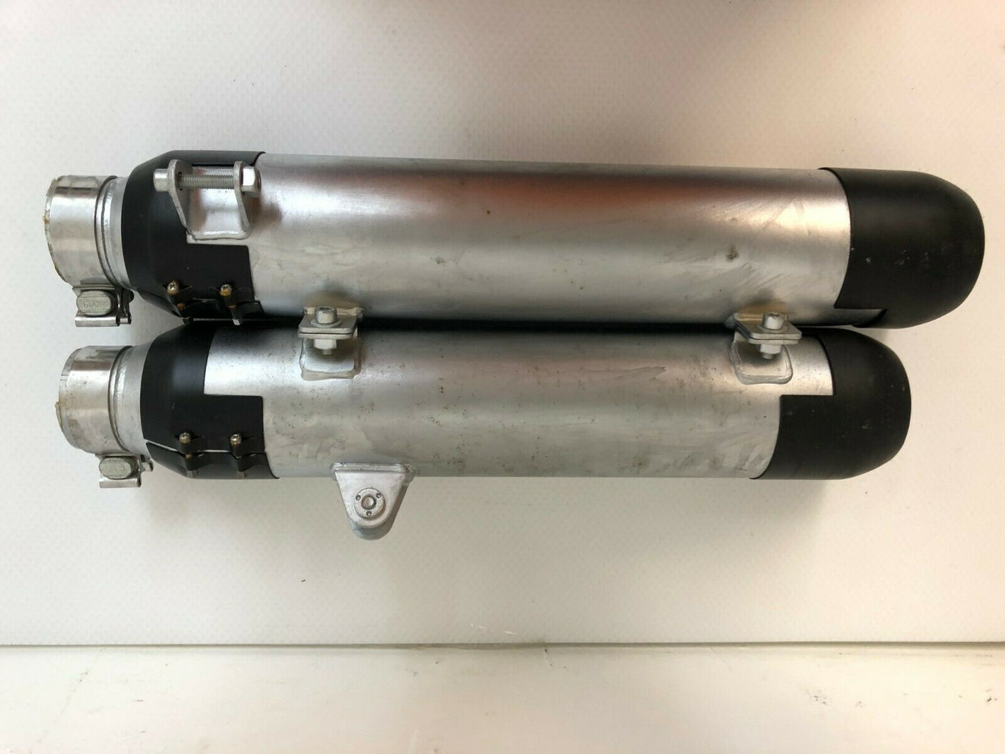 Harley 65096-05A & 65089-05A  V-ROD SLIP ON MUFFLERS (SEE PHOTOS)