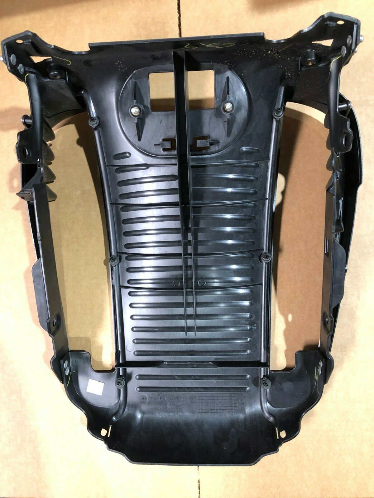 Harley Davidson OEM V Rod VRSCDX VRSCAW Radiator Cover 26813-08 READ SEE PHOTOS