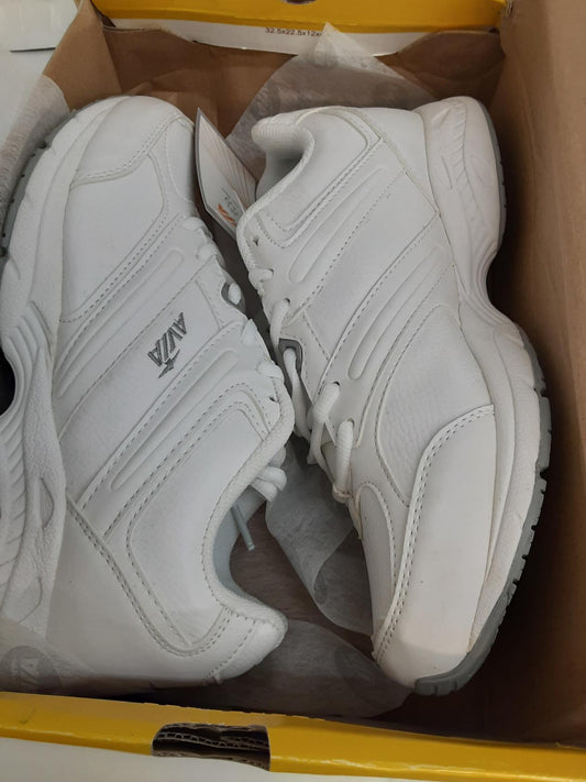 AVIA Women's A325W Walking Shoes, Size 9.5 Medium -White -Slip Resistant