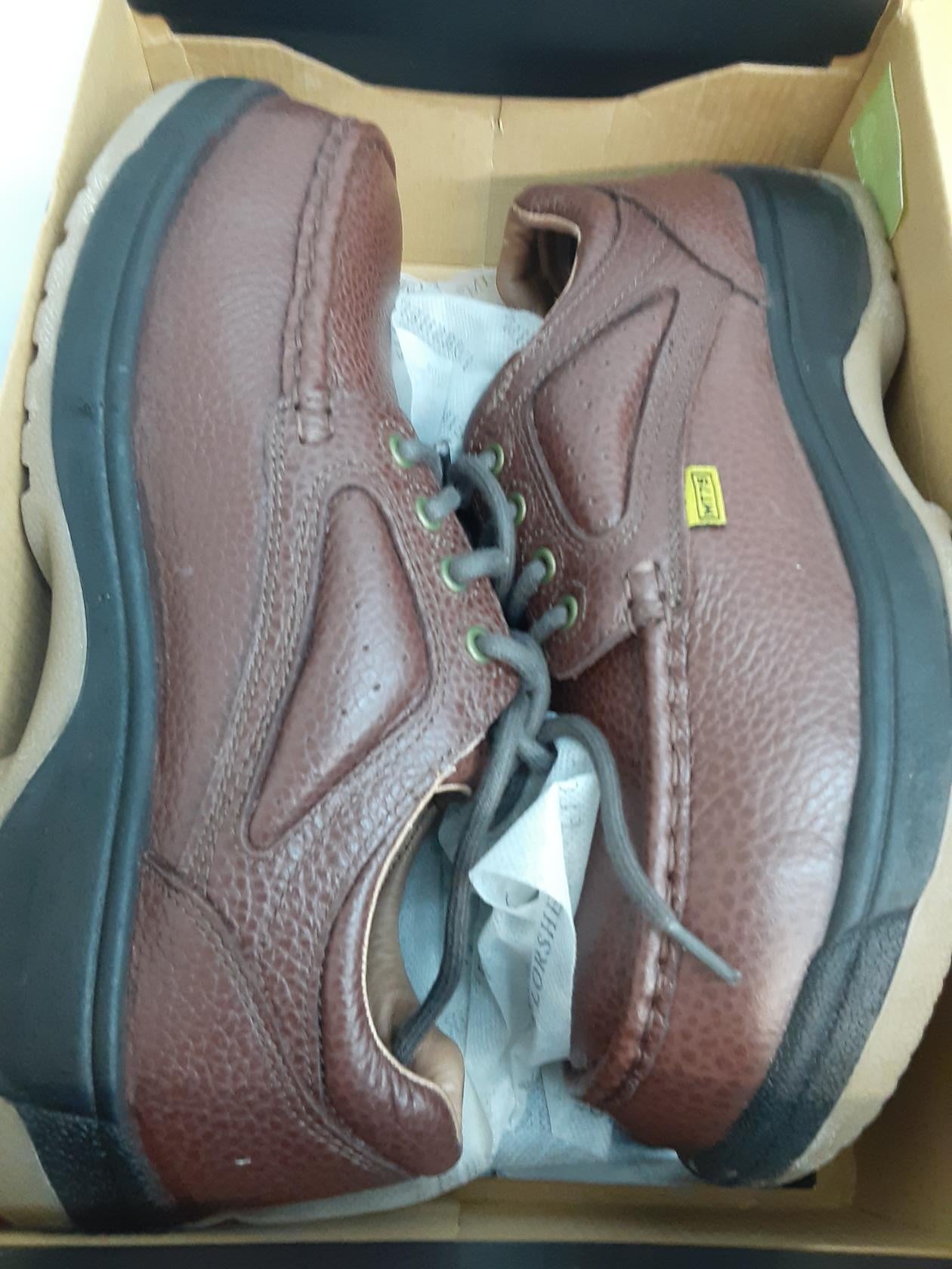 Florsheim Work FE244- EuroCasual Oxford- Size 9.5 EEE