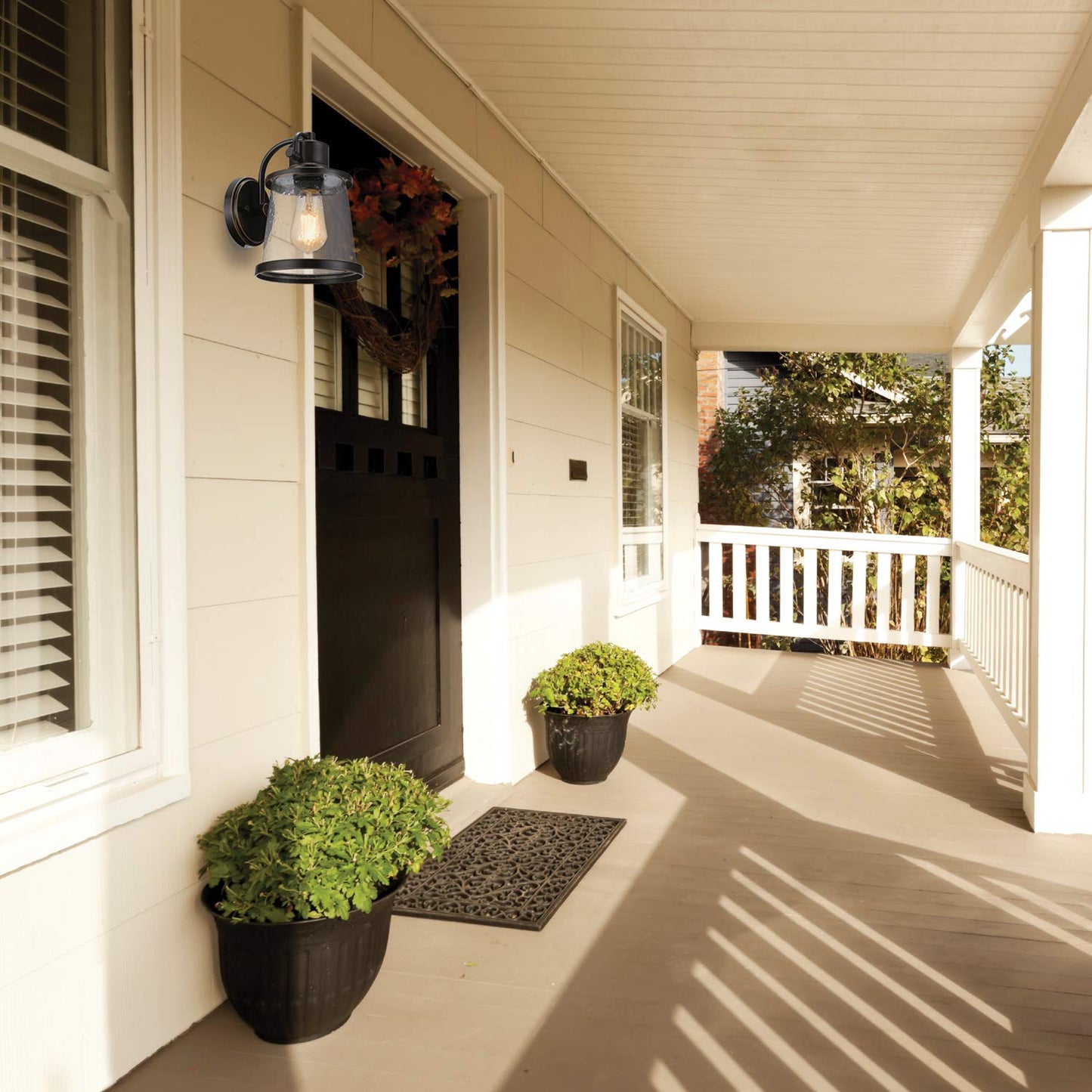 Globe Electric Charlie 1-Light Oil Rubbed Bronze LED Outdoor Wall Mount Sconce with Clear Seeded Glass Shade 44127