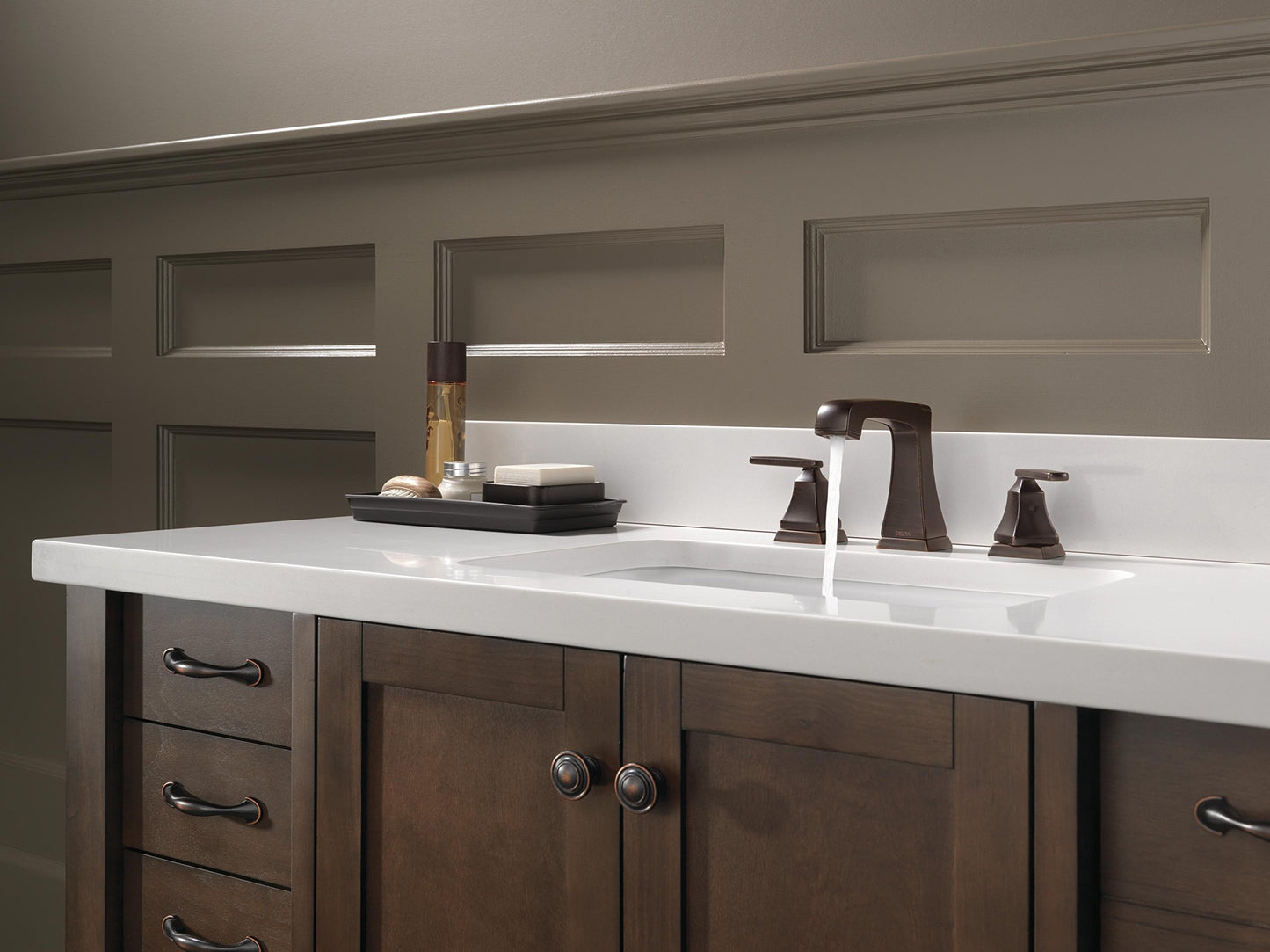 Delta Faucet Ashlyn 2-Handle Widespread Bathroom Faucet with Diamond Seal Technology and Metal Drain Assembly, Venetian Bronze 3564-RBMPU-DST