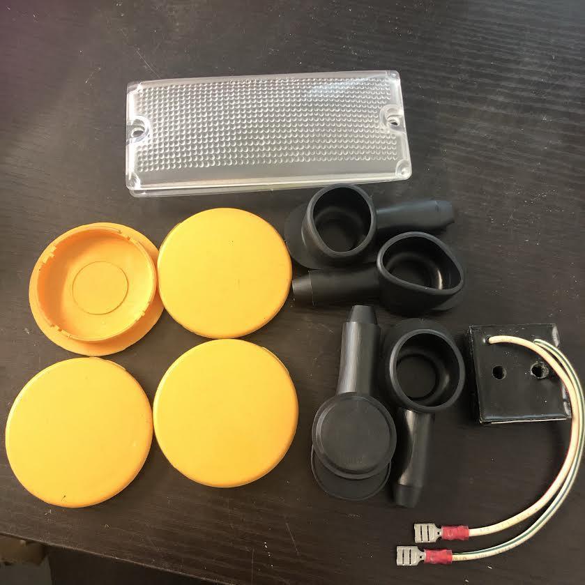 HARDWARE KIT INCL. LENS, BLOCK SUPP, 4 BOOTS BATTERY, HUB CAP
