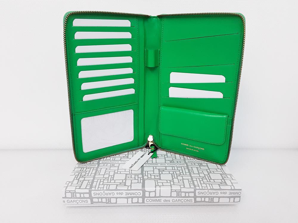 Comme des Garçons Star Embossed Passport Travel Wallet SA1000 (Green)
