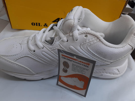 Avia Walking White  Slip Resistant Sneakers Womens Size 7.5 Medium 3252