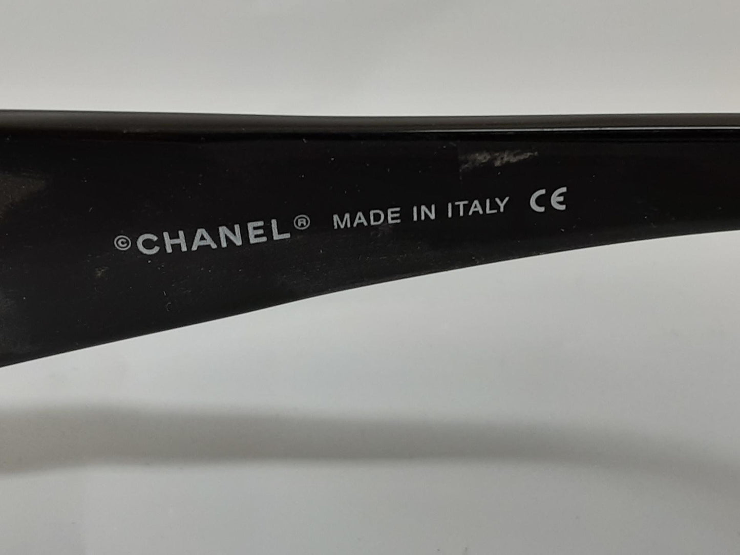 Authentic Chanel Sunglasses, Black/Tinted, (61 □ 17) style 5064-B [PREOWNED]
