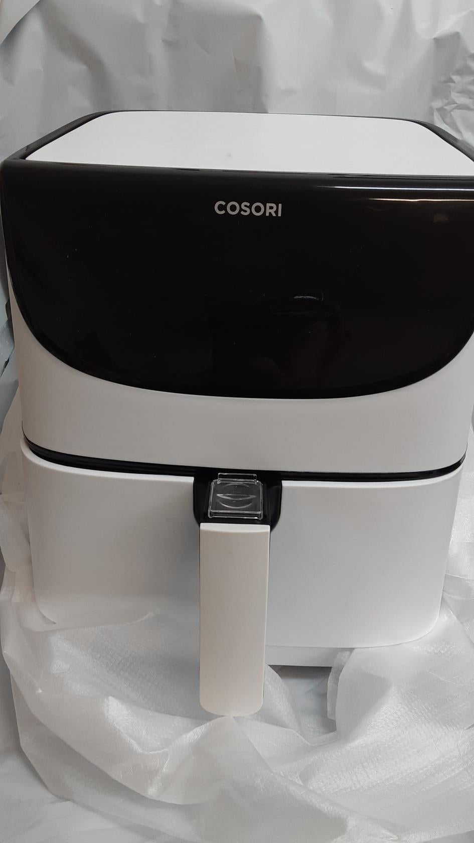 Cosori 5 Qt Air Fryer, Simple 1 Touch, Recipe Book, Shake Reminder (USED)